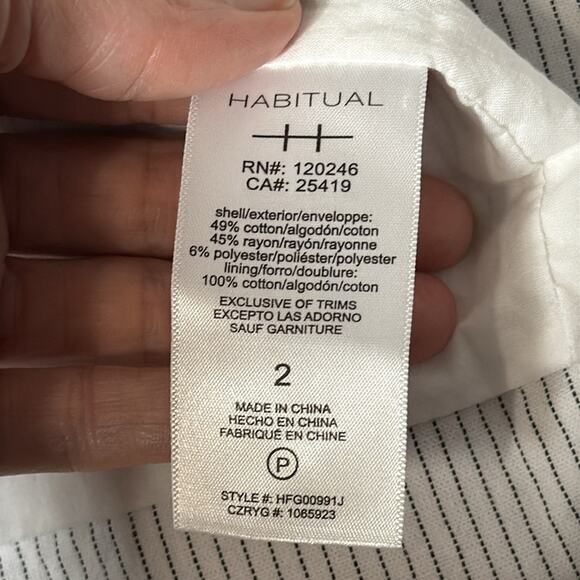 Habitual women’s white and black pin stipe cotton rayon blend blazer 3/4 sleeve - Picture 5 of 6